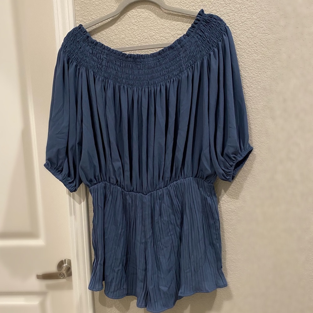 Romper - Picture 2 of 4
